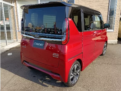NISSAN ROOX