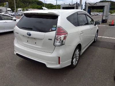TOYOTA PRIUS ALPHA