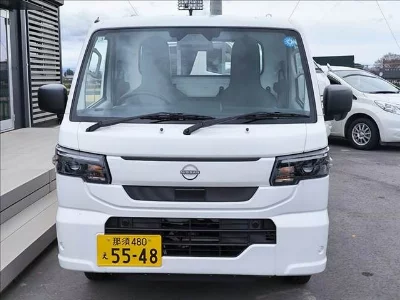 NISSAN CLIPPER TRUCK