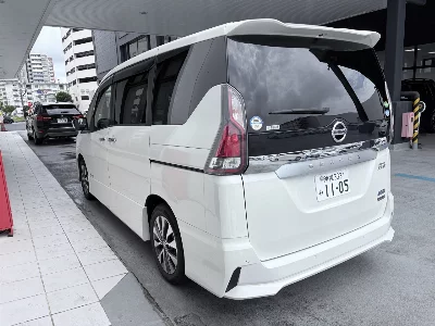 NISSAN SERENA