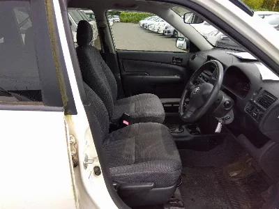 TOYOTA SUCCEED VAN