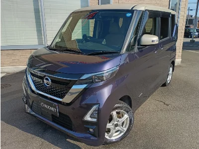 NISSAN ROOX