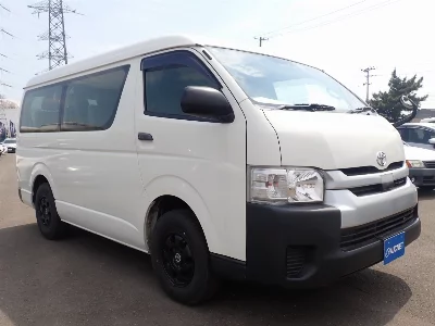 TOYOTA HIACE WAGON