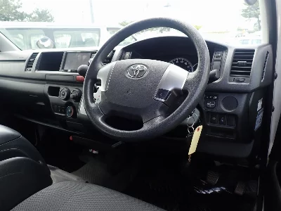 TOYOTA HIACE WAGON