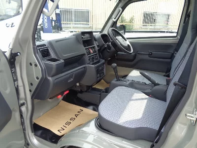 NISSAN CLIPPER TRUCK