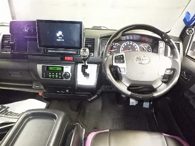 TOYOTA HIACE WAGON
