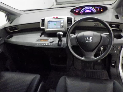 Honda Freed Spike