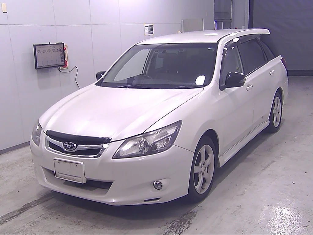 Subaru Exiga  с аукциона в Японии