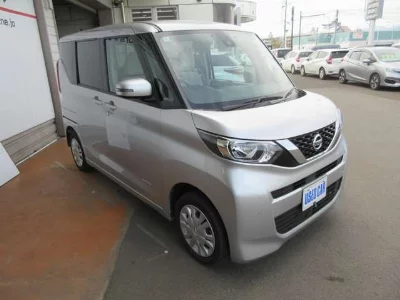 NISSAN ROOX