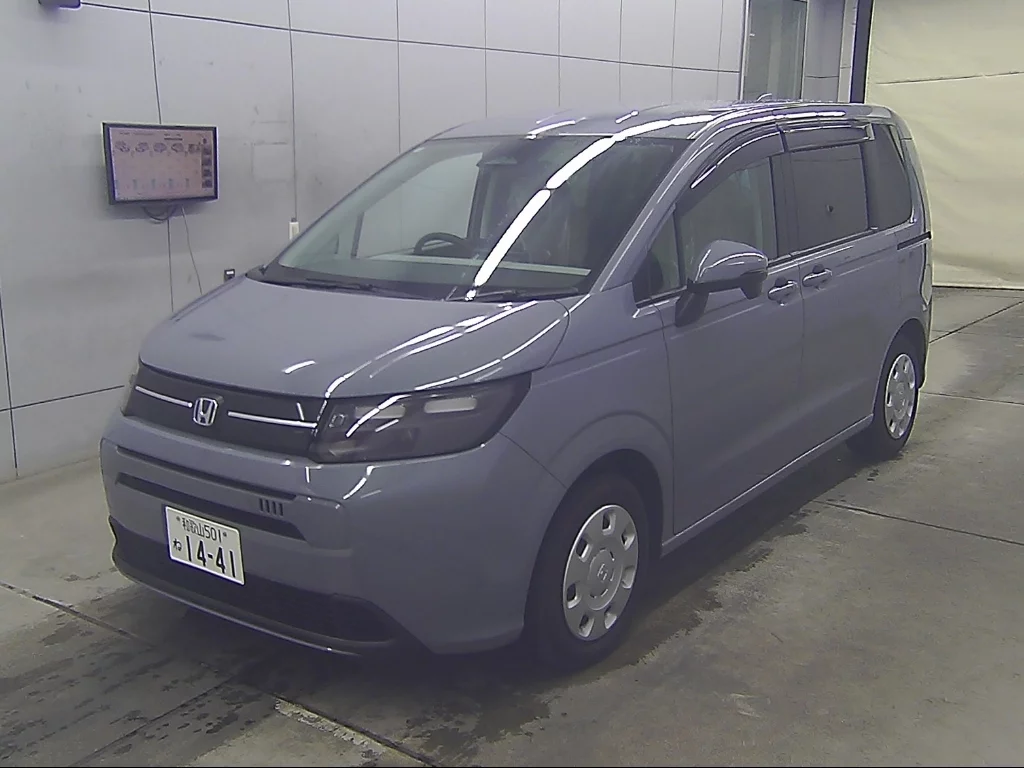 Honda Freed  с аукциона в Японии