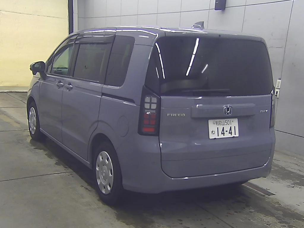 Honda Freed  с аукциона в Японии