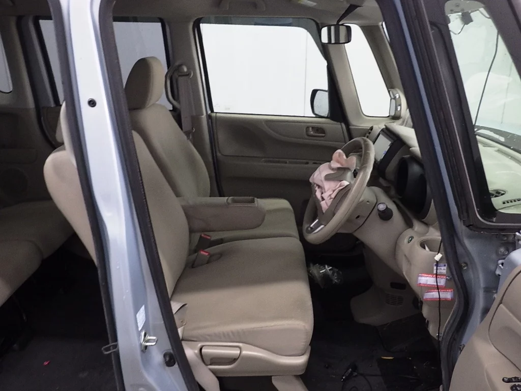 Honda N-Box  с аукциона в Японии