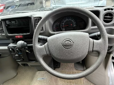 NISSAN NV100 CLIPPER
