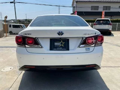 TOYOTA CROWN