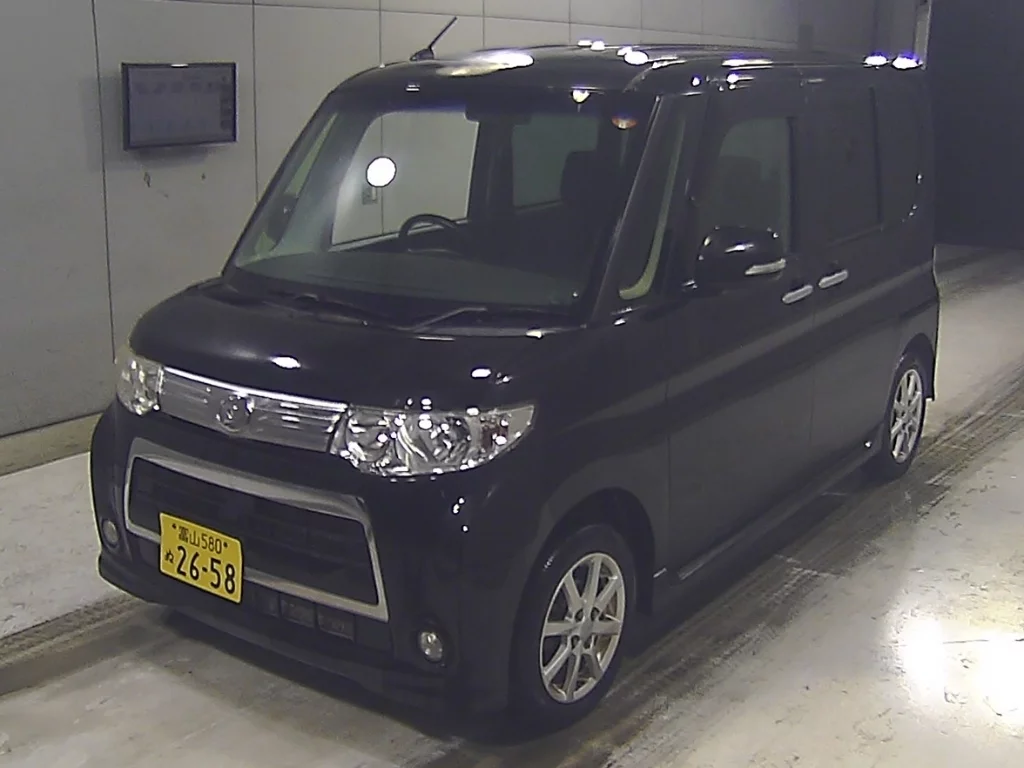 Daihatsu Tanto  с аукциона в Японии