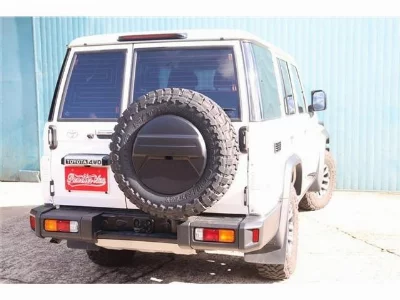 TOYOTA LAND CRUISER 70