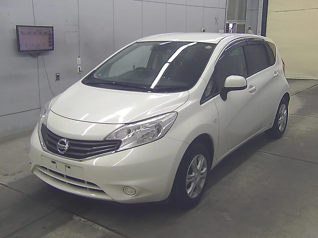 Nissan Note  с аукциона в Японии