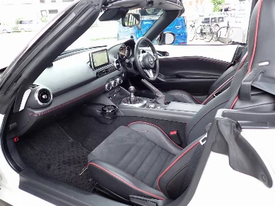 MAZDA ROADSTER