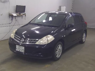 NISSAN TIIDA