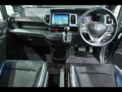 HONDA STEPWGN SPADA