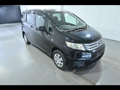 HONDA FREED SPIKE