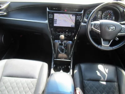 Toyota HARRIER HYBRID