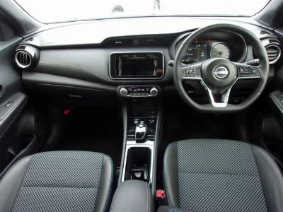 NISSAN KICKS