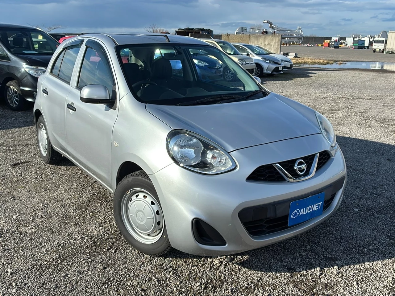 Nissan March  с аукциона в Японии