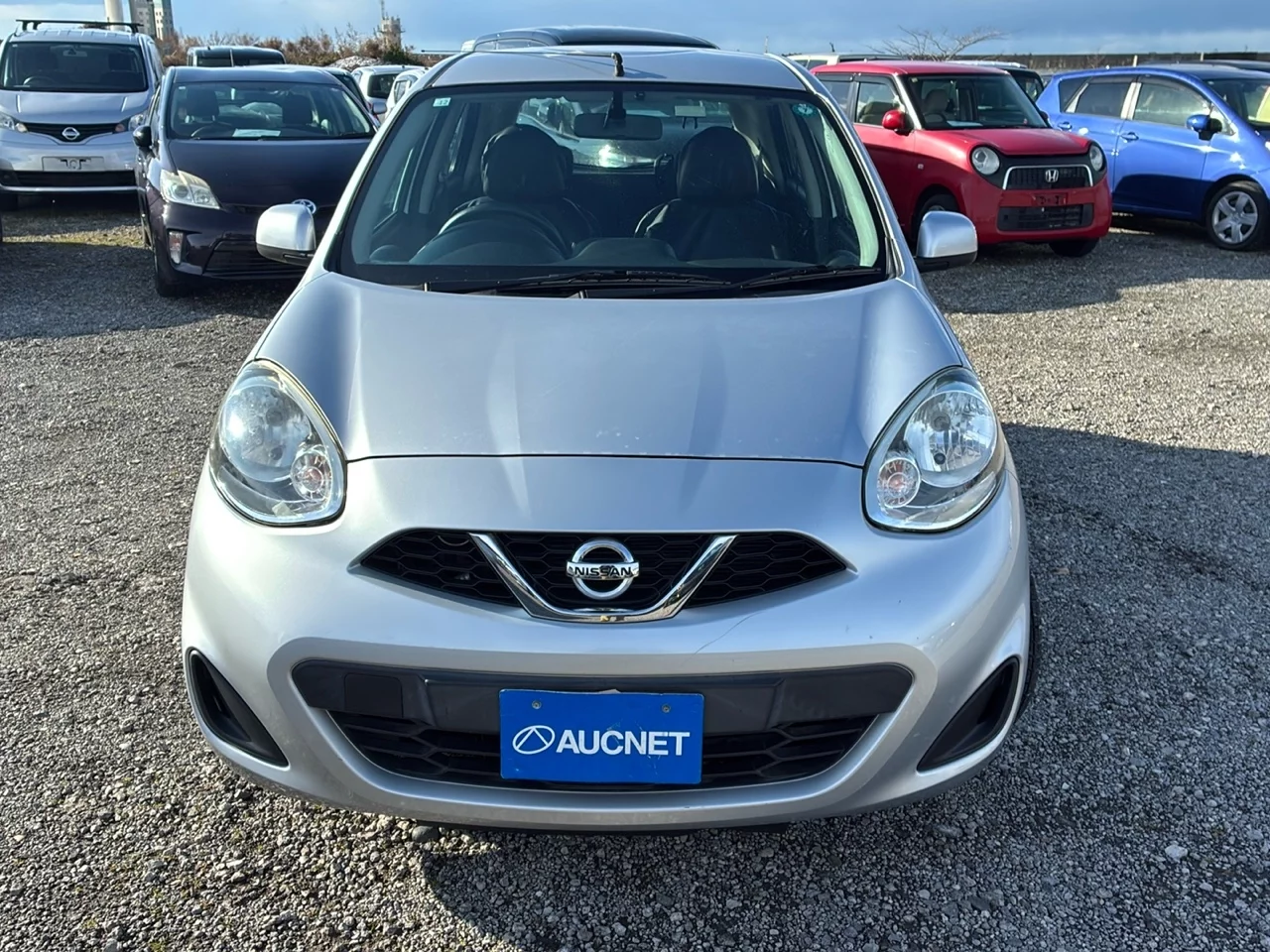 Nissan March  с аукциона в Японии