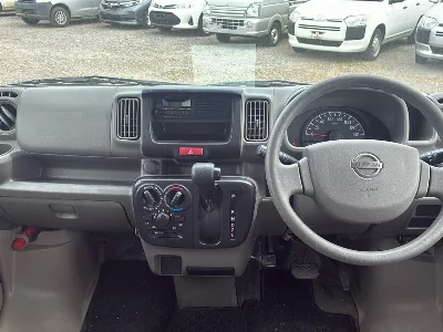 NISSAN NV100 CLIPPER