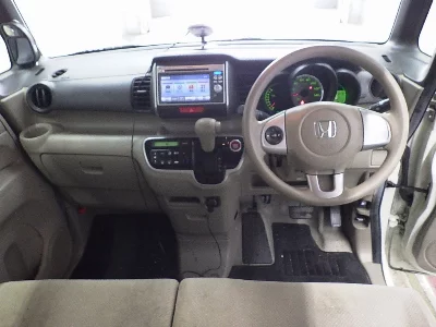 HONDA N BOX +