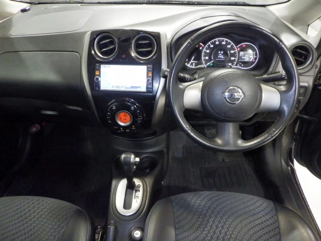 Nissan Note  с аукциона в Японии