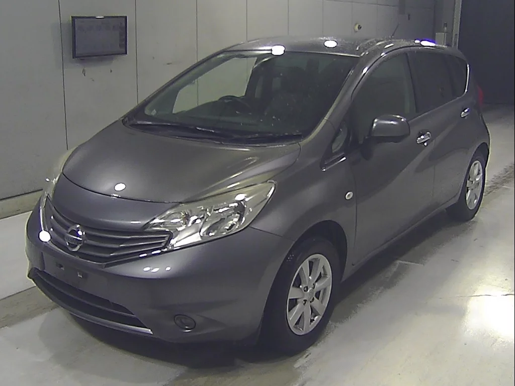 Nissan Note  с аукциона в Японии