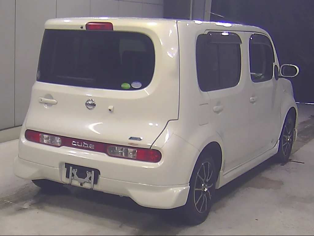Nissan Cube  с аукциона в Японии