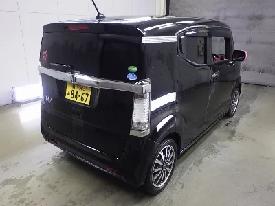 HONDA N-BOX SLASH