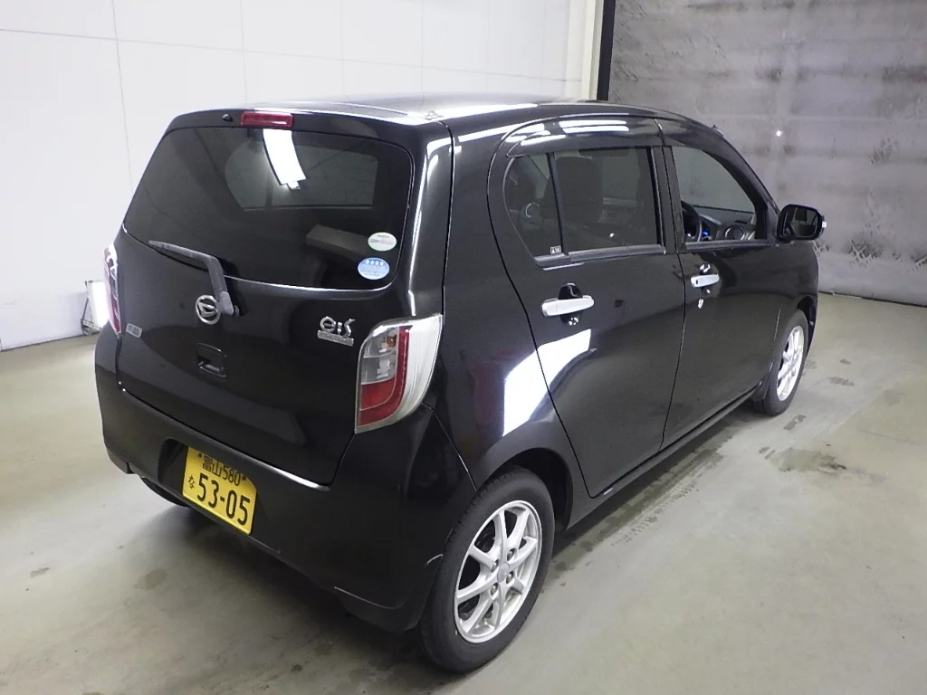 Daihatsu Mira e:S  с аукциона в Японии