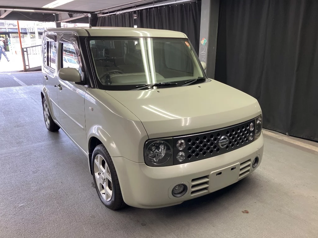 Nissan Cube  с аукциона в Японии
