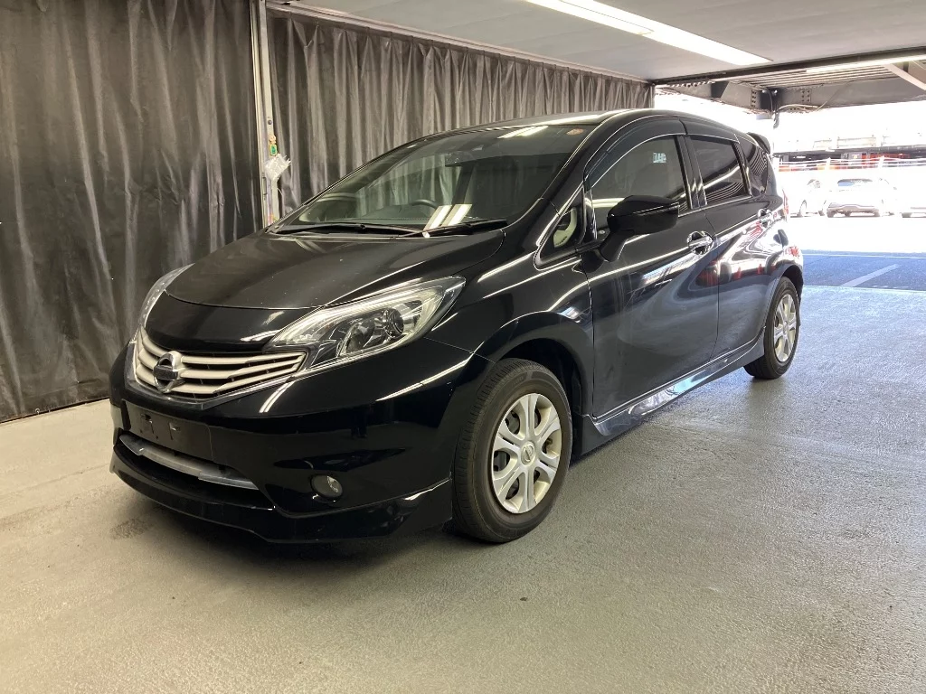 Nissan Note  с аукциона в Японии