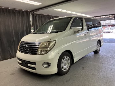 NISSAN ELGRAND