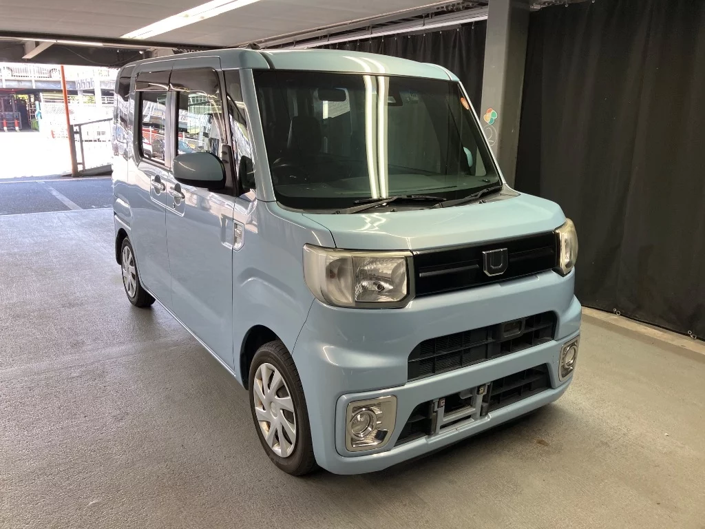 Daihatsu Wake  с аукциона в Японии