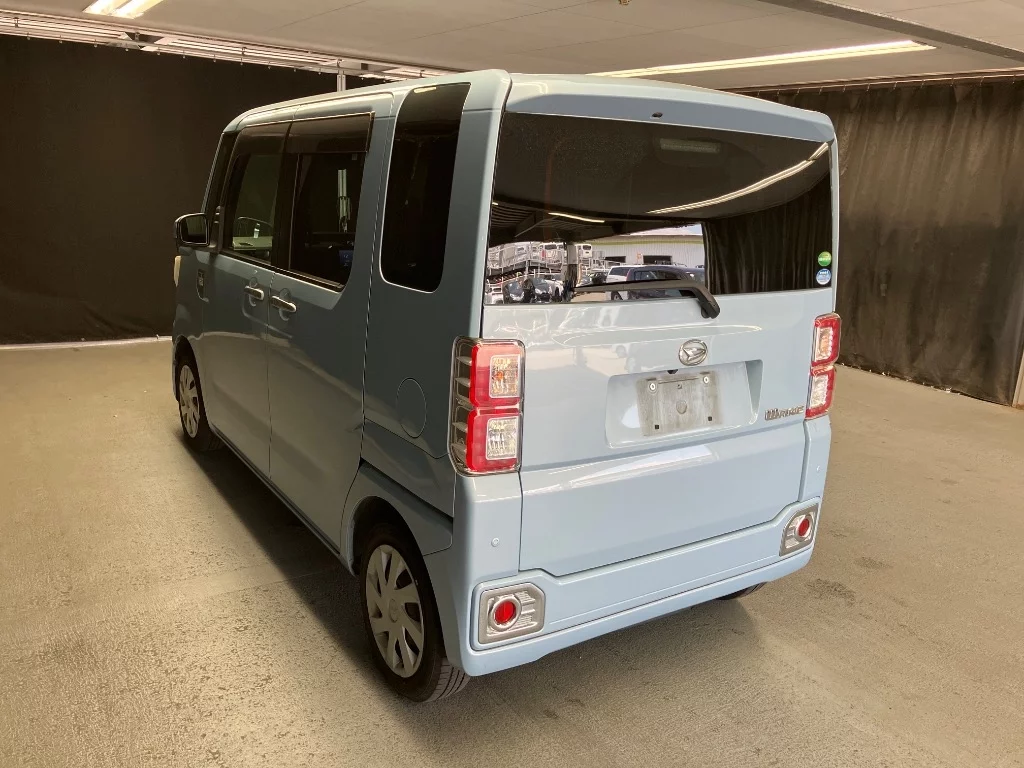 Daihatsu Wake  с аукциона в Японии