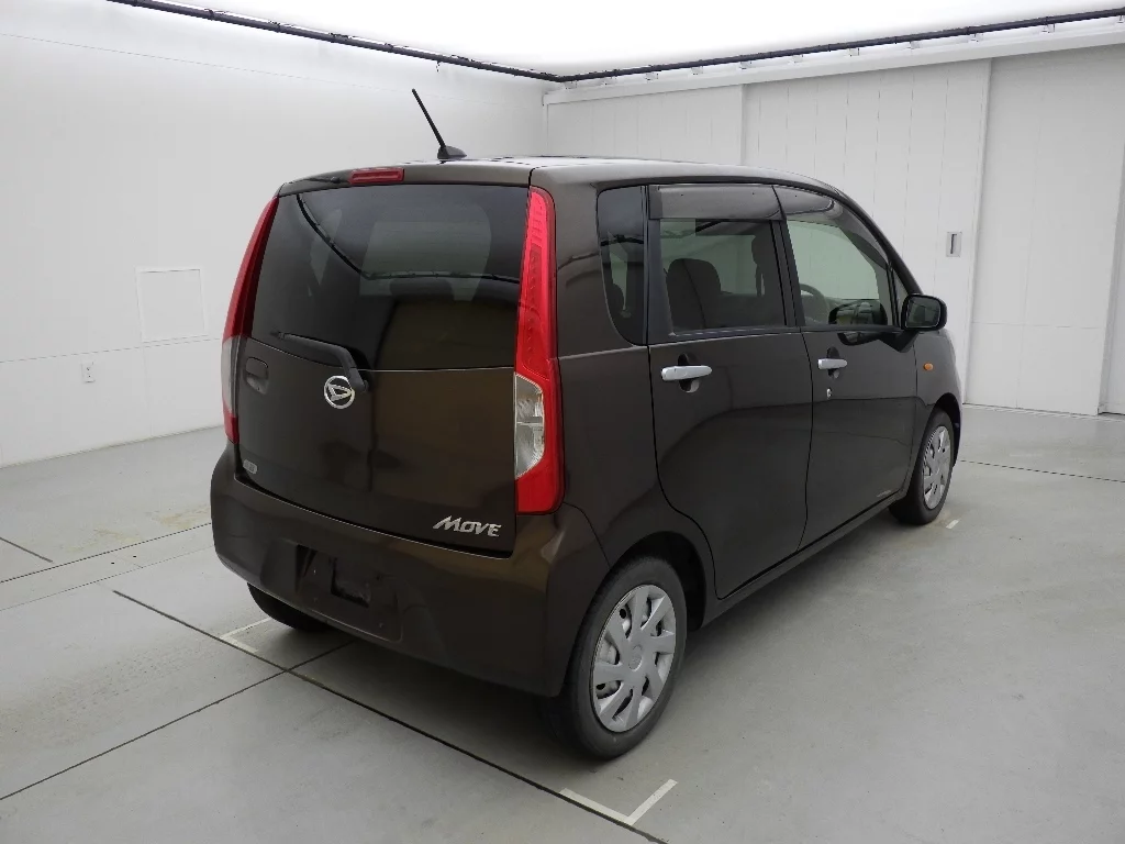Daihatsu Move  с аукциона в Японии