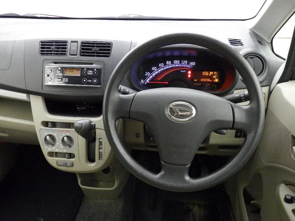 Daihatsu Move  с аукциона в Японии