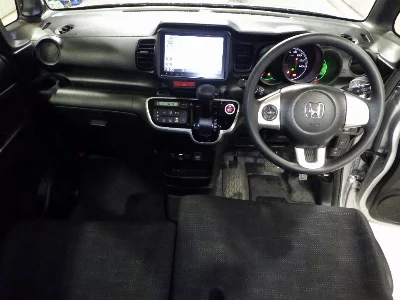 HONDA N BOX +