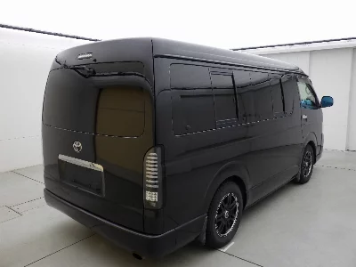 TOYOTA HIACE WAGON