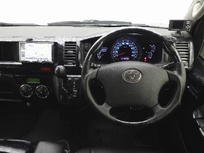 TOYOTA HIACE WAGON