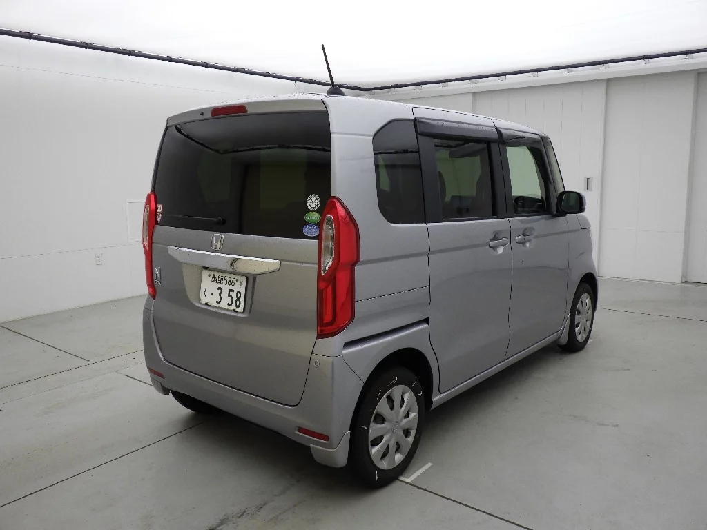 Honda N-Box  с аукциона в Японии