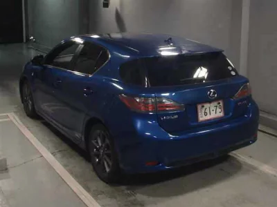 Lexus CT200h