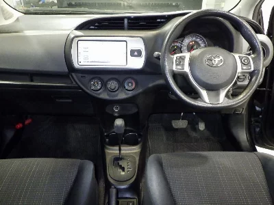 TOYOTA VITZ
