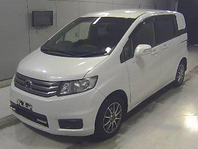 Honda Freed Spike